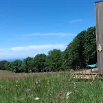 Terre D'horizon Auvergne 酒店 沙斯特雷