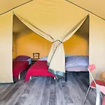 מלון Terre D'horizon Auvergne 3*