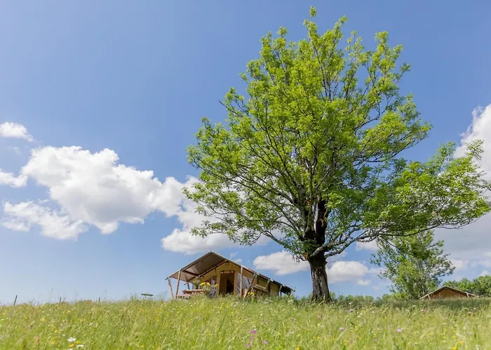 Terre D'horizon Auvergne Hotel 3*